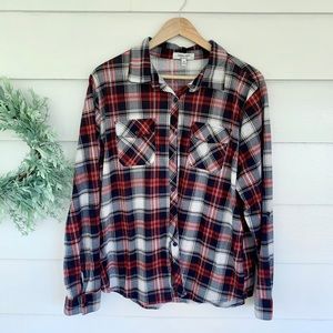 URBAN GIRL: Navy and red flannel.